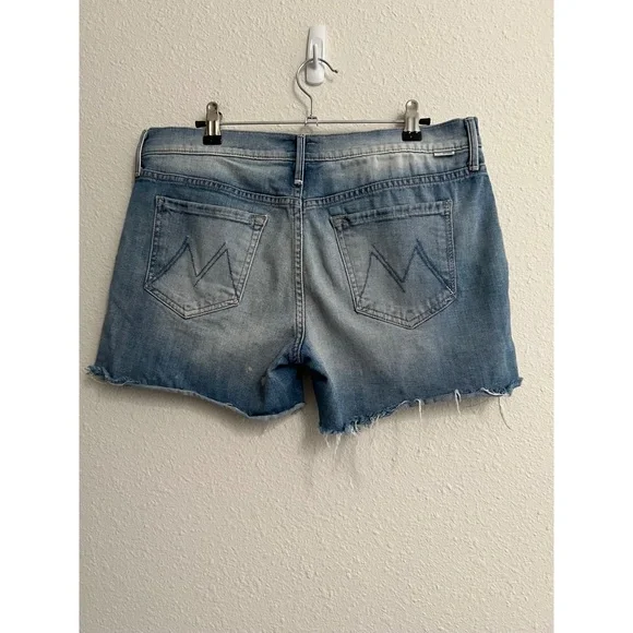#1639 Mother The Dropout Denim Short size 29 - Picture 2 of 5